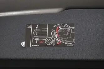 Volvo V60, 2.0, 145 kW, hybrid, automatic, front-wheel drive