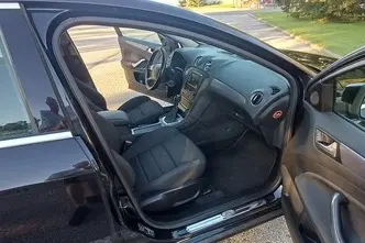 Ford Mondeo, 2.0, 149 kW, petrol, automatic, front-wheel drive