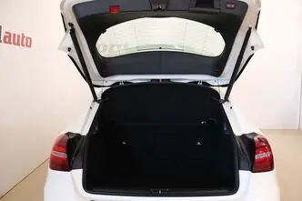 Mercedes-Benz GLA 200, 1.6, 115 kW, bensiin, automaat, esivedu