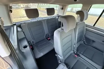 Volkswagen Touran, 1.6, 77 kW, дизель, автомат, передний привод