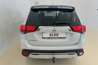 Mitsubishi Outlander, 2.0, 110 kW, petrol, automatic, four-wheel drive