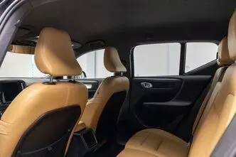 Volvo XC40, 2.0, 110 kW, бензин, автомат, передний привод
