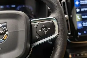 Volvo XC40, 2.0, 110 kW, бензин, автомат, передний привод