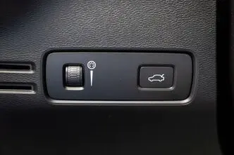 Volvo XC40, 2.0, 110 kW, бензин, автомат, передний привод