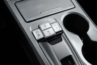 Hyundai Kona, 150 kW, электричество, автомат, передний привод