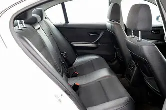 BMW 330, 3.0, 231 kW, дизель, автомат, полный привод