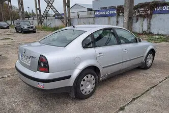 Volkswagen Passat, 2.0, 85 kW, бензин, механическая, передний привод