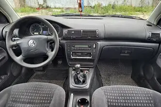 Volkswagen Passat, 2.0, 85 kW, бензин, механическая, передний привод