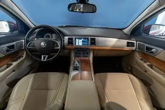 Jaguar XF, 2.2, 147 kW, дизель, автомат, задний привод