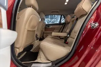 Jaguar XF, 2.2, 147 kW, дизель, автомат, задний привод