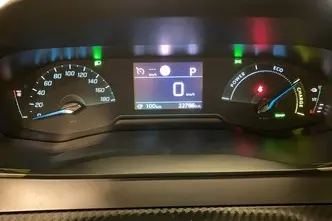 Peugeot 2008, электричество, автомат, передний привод