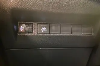 Peugeot 2008, электричество, автомат, передний привод