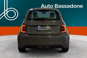 Fiat 500e, 87 kW, электричество, автомат, передний привод