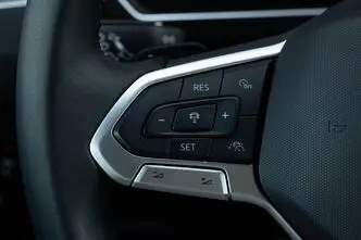 Volkswagen Tiguan, 180 kW, electric, automatic, front-wheel drive