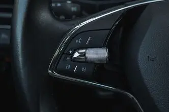 Škoda Fabia, 1.0, 70 kW, бензин, механическая, передний привод