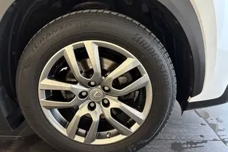 Lexus NX 300h, 2.5, 114 kW, гибрид, автомат, полный привод