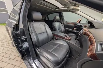 Mercedes-Benz S 350, 3.5, 200 kW, petrol, automatic, rear-wheel drive