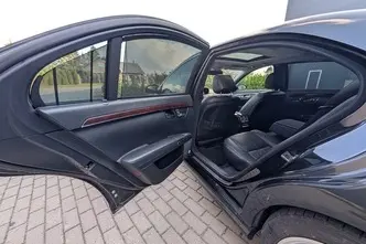 Mercedes-Benz S 350, 3.5, 200 kW, petrol, automatic, rear-wheel drive