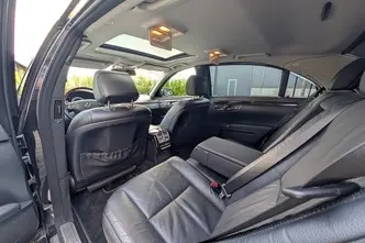 Mercedes-Benz S 350, 3.5, 200 kW, petrol, automatic, rear-wheel drive