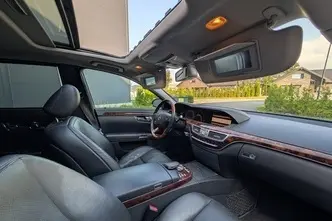 Mercedes-Benz S 350, 3.5, 200 kW, petrol, automatic, rear-wheel drive