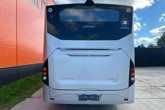 Volvo B8R 8900 LE, 240 kW, diesel, automatic