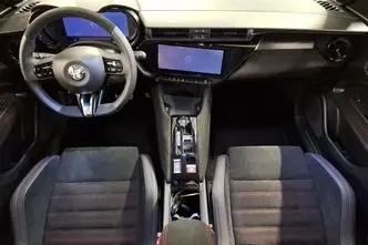 Alfa Romeo Junior, 207 kW, электричество, автомат, передний привод