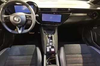 Alfa Romeo Junior, 207 kW, электричество, автомат, передний привод