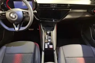 Alfa Romeo Junior, 115 kW, электричество, автомат, передний привод