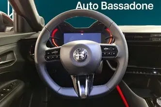 Alfa Romeo Junior, 115 kW, электричество, автомат, передний привод