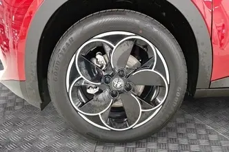 Alfa Romeo Junior, 115 kW, электричество, автомат, передний привод