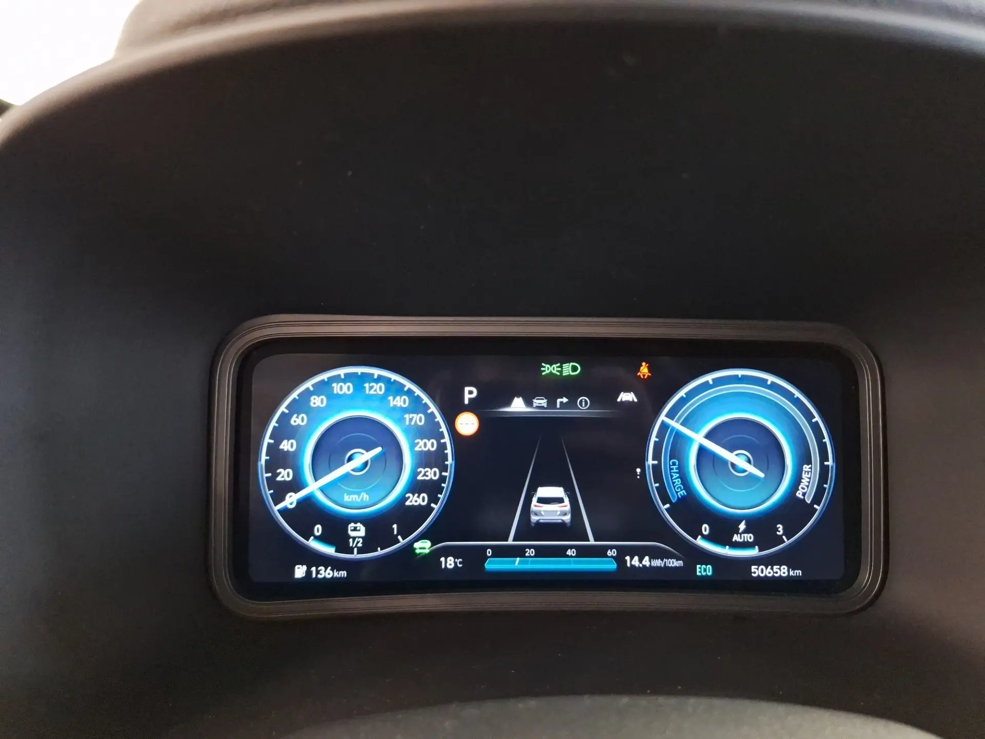 Hyundai Kona, электричество, автомат, передний привод