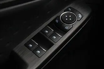 Ford Kuga, 1.5, 88 kW, дизель, автомат, передний привод