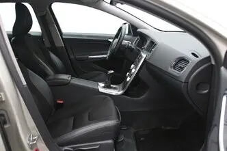 Volvo V60 Cross Country, 2.0, 110 kW, diisel, manuaal, esivedu