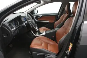 Volvo V60, 2.4, 162 kW, plug-in hybrid, automatic, four-wheel drive