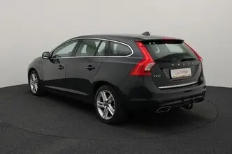 Volvo V60, 2.4, 162 kW, plug-in hybrid, automatic, four-wheel drive