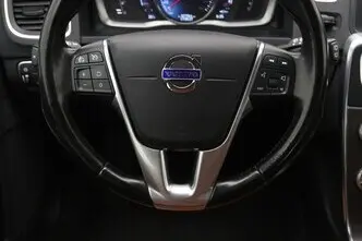 Volvo V60, 2.4, 162 kW, plug-in hybrid, automatic, four-wheel drive