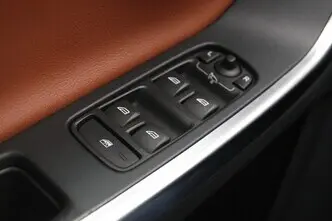 Volvo V60, 2.4, 162 kW, plug-in hybrid, automatic, four-wheel drive