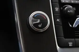 Volvo V60, 2.4, 162 kW, plug-in hybrid, automatic, four-wheel drive