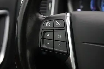 Volvo V60, 2.4, 162 kW, plug-in hybrid, automatic, four-wheel drive