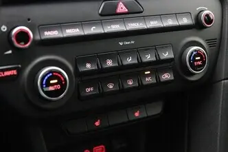 Kia Sportage, 1.6, 97 kW, бензин, механическая, передний привод