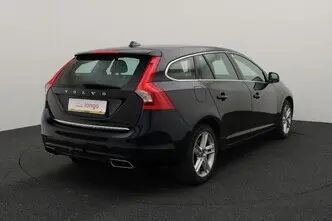 Volvo V60, 2.4, 162 kW, plug-in hybrid, automatic, four-wheel drive
