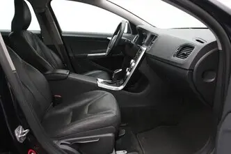 Volvo V60, 2.4, 162 kW, plug-in hybrid, automatic, four-wheel drive