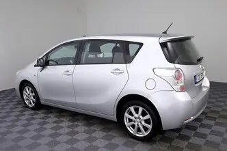 Toyota Verso, 2.0, 126 kW, дизель, механическая, передний привод