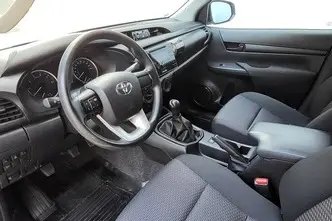 Toyota Hilux, 2.4, 110 kW, diisel, manuaal, nelikvedu