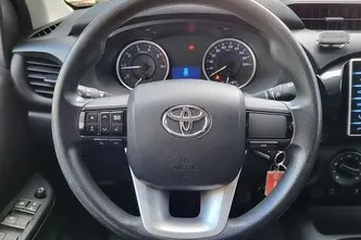 Toyota Hilux, 2.4, 110 kW, diisel, manuaal, nelikvedu