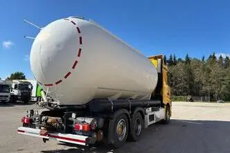 Mercedes-Benz Actros, 375 kW, diisel, automaat
