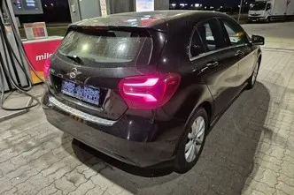 Mercedes-Benz A 180, 1.6, 90 kW, бензин, автомат, передний привод
