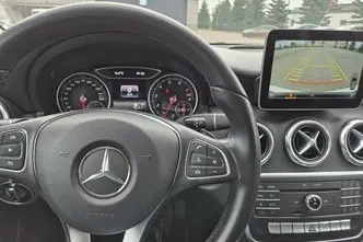 Mercedes-Benz A 180, 1.6, 90 kW, бензин, автомат, передний привод