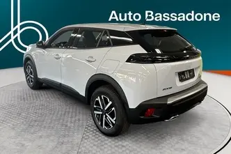 Peugeot 2008, 1.2, 107 kW, гибрид, автомат, передний привод