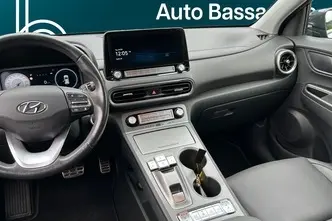 Hyundai Kona, electric, automatic, front-wheel drive